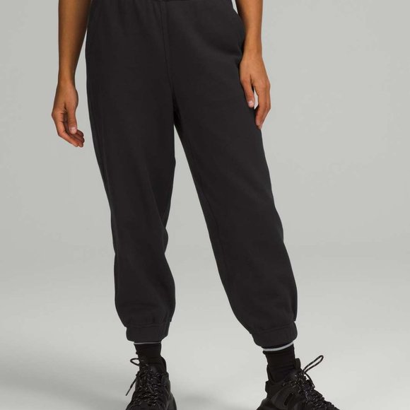 lululemon athletica Pants - Lululemon Relaxed High-Rise Cropped Jogger